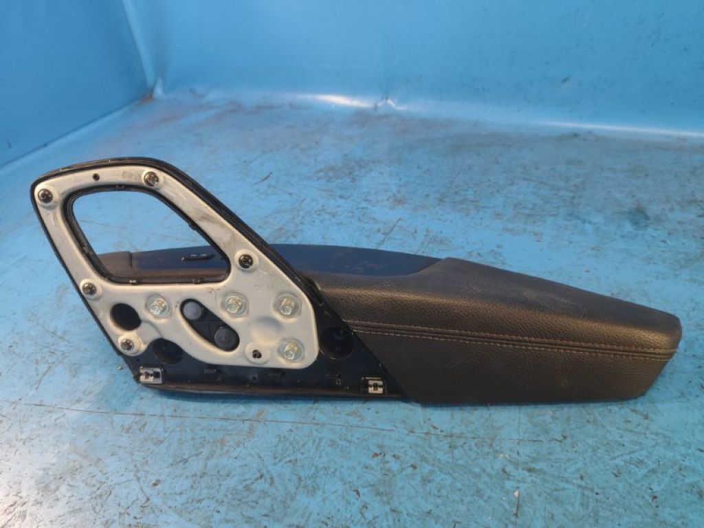 93575-2V100-4X | Кнопка склопідіймача передн. прав. HYUNDAI VELOSTER 11-18 - Фото 3