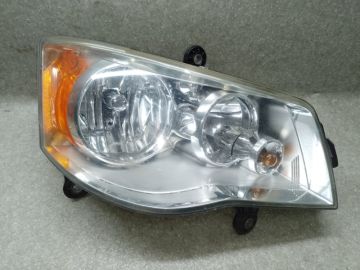 Фара прав. CHRYSLER TOWN &amp, COUNTRY (RT)