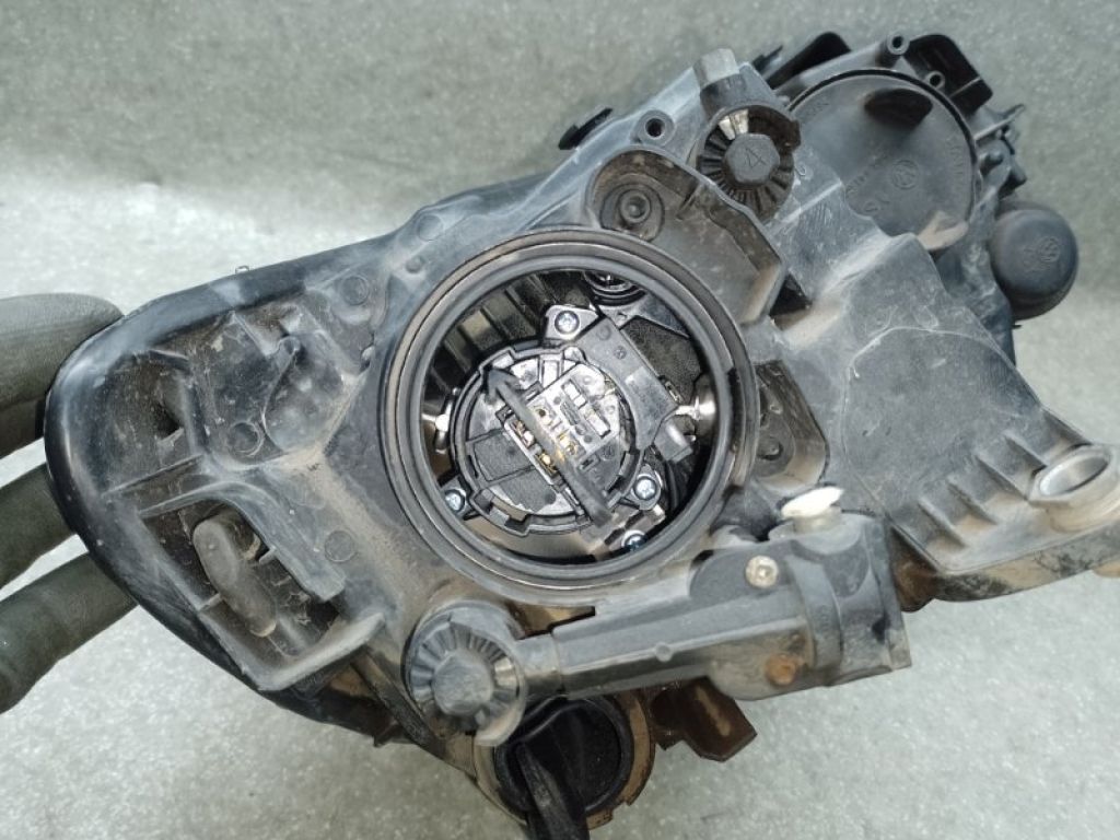 561941005B | Фара лів. VOLKSWAGEN PASSAT B7 11-15 - Фото 4