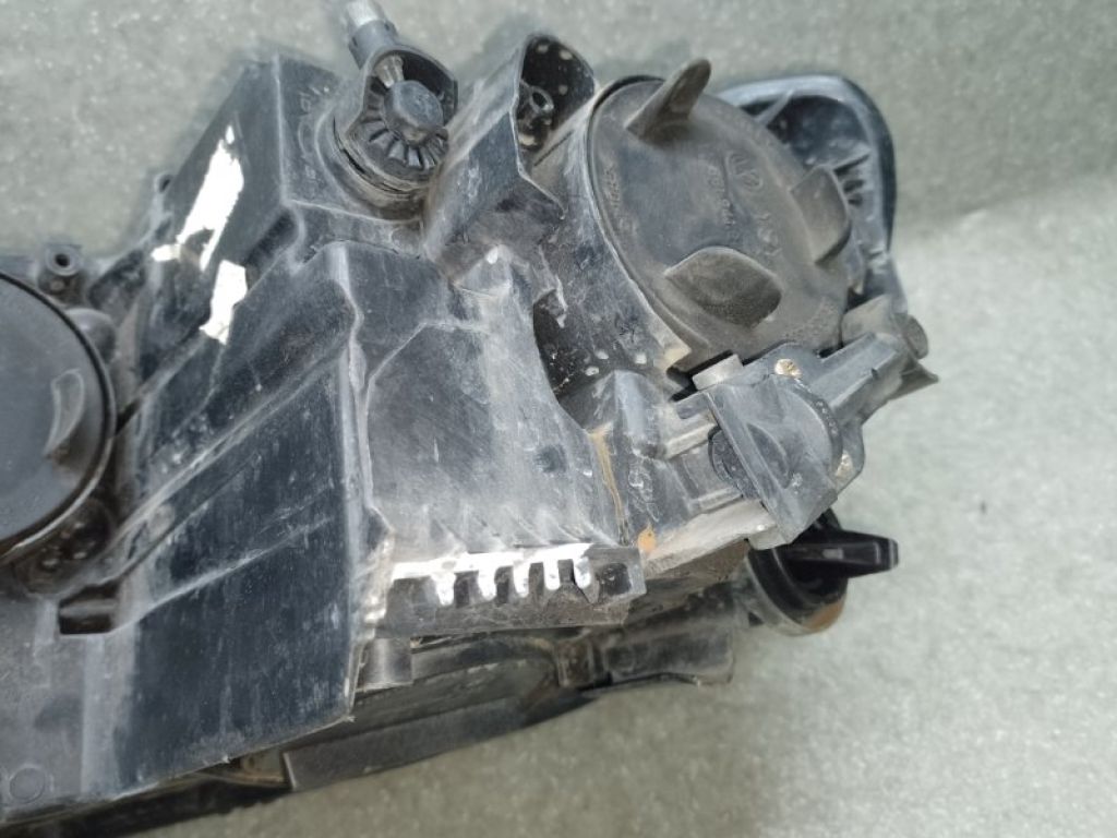 561941006B | Фара прав. VOLKSWAGEN PASSAT B7 11-15 - Фото 3