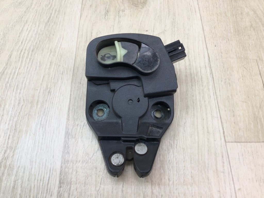 74851-T2A-A01 | Замок кришки багажника ACURA TLX 14-17