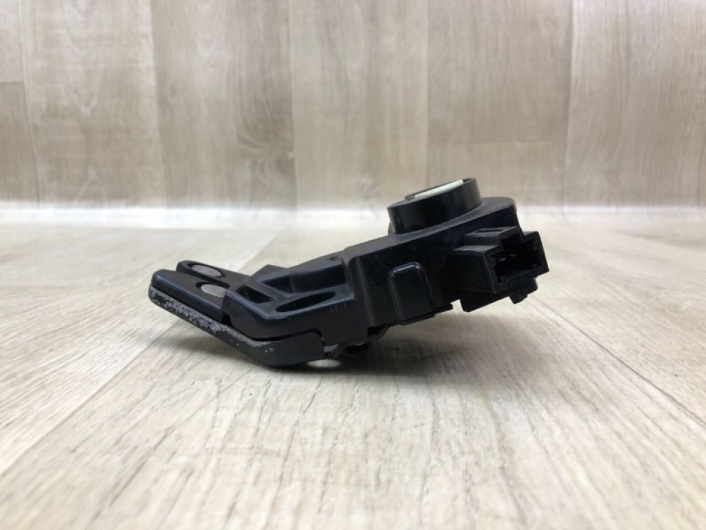 74851-T2A-A01 | Замок кришки багажника ACURA TLX 14-17 - Фото 2