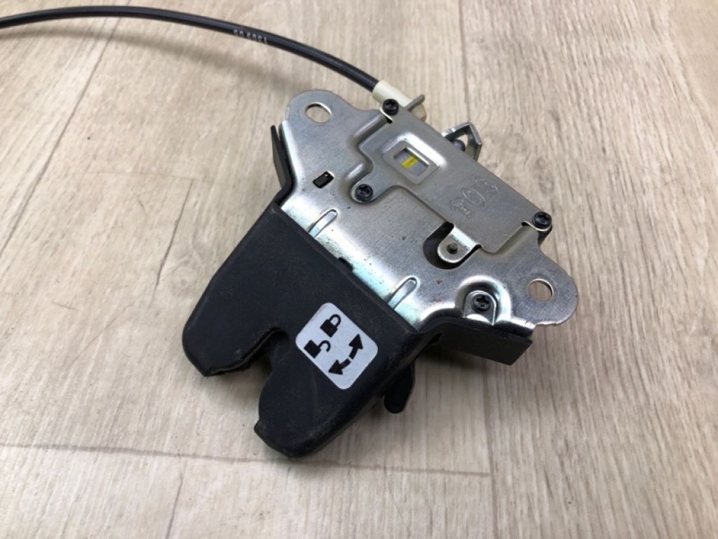 812303Q000 | Замок кришки багажника HYUNDAI SONATA YF 10-14 - Фото 2