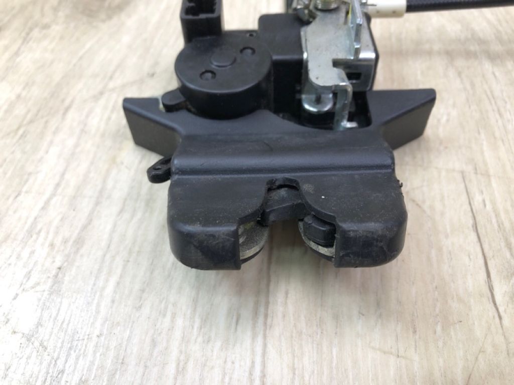 812303Q000 | Замок кришки багажника HYUNDAI SONATA YF 10-14 - Фото 6