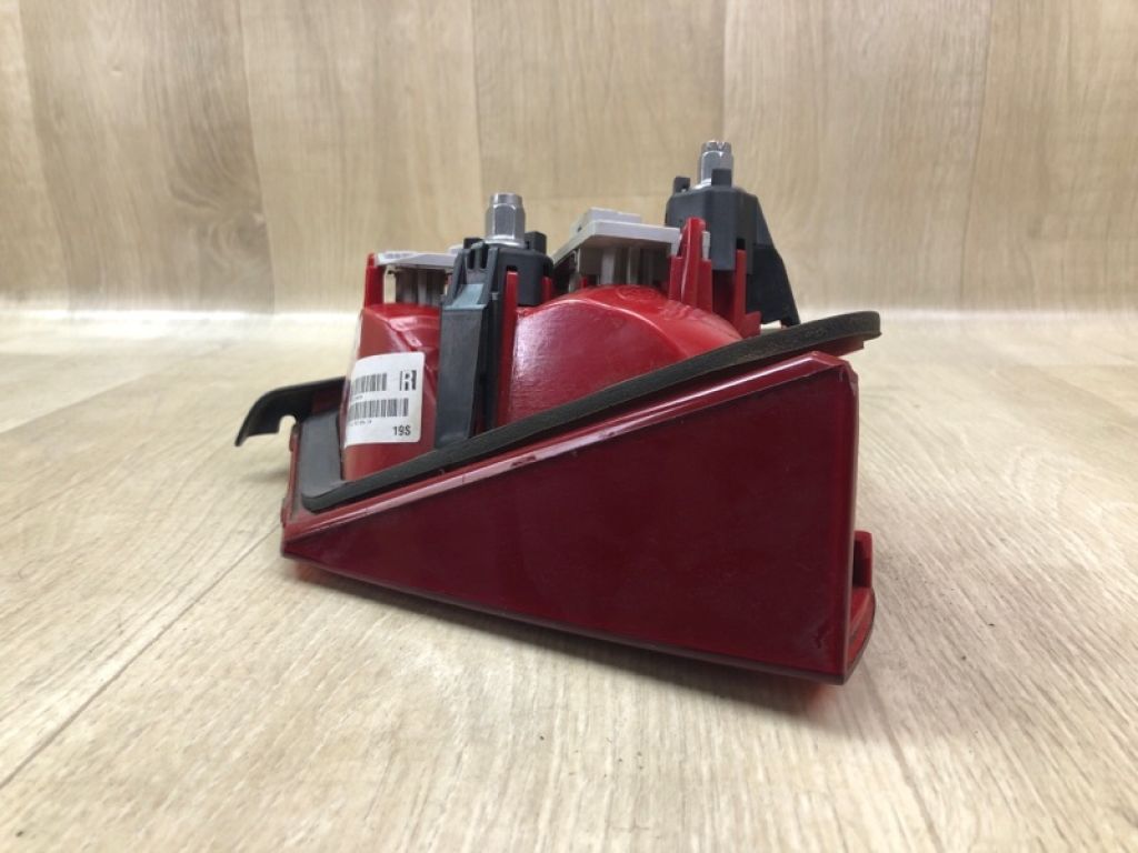 561945094C | Ліхтар внутрішній прав. VOLKSWAGEN PASSAT B7 11-15 - Фото 4