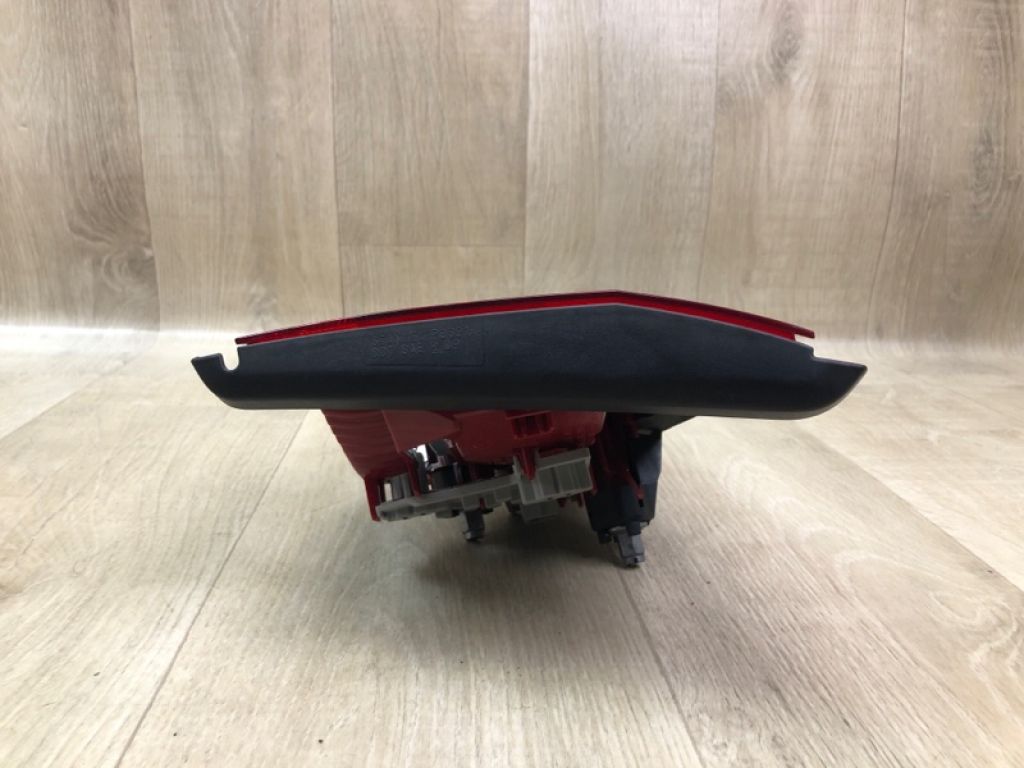 561945094C | Ліхтар внутрішній прав. VOLKSWAGEN PASSAT B7 11-15 - Фото 6