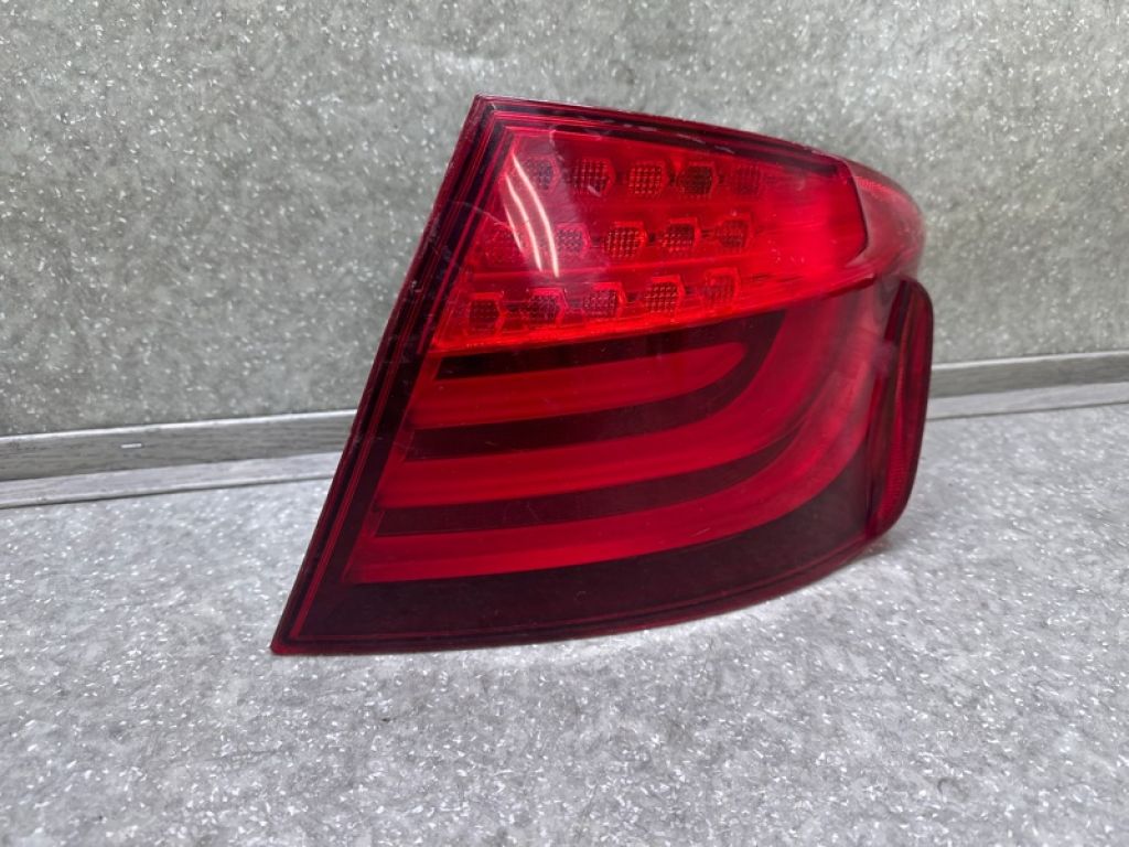 63217203230 | Ліхтар зовнішній прав. BMW 5 SERIES (F10) 11-13 - Фото 4