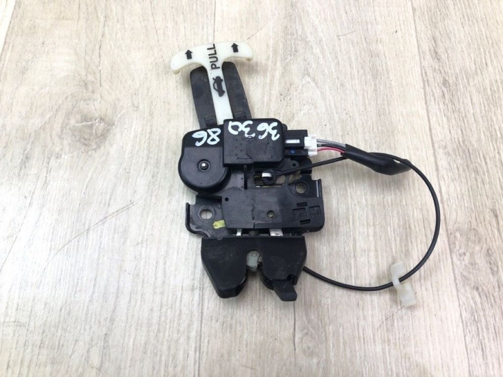 846303SG0A | Замок кришки багажника NISSAN SENTRA B17 12-21