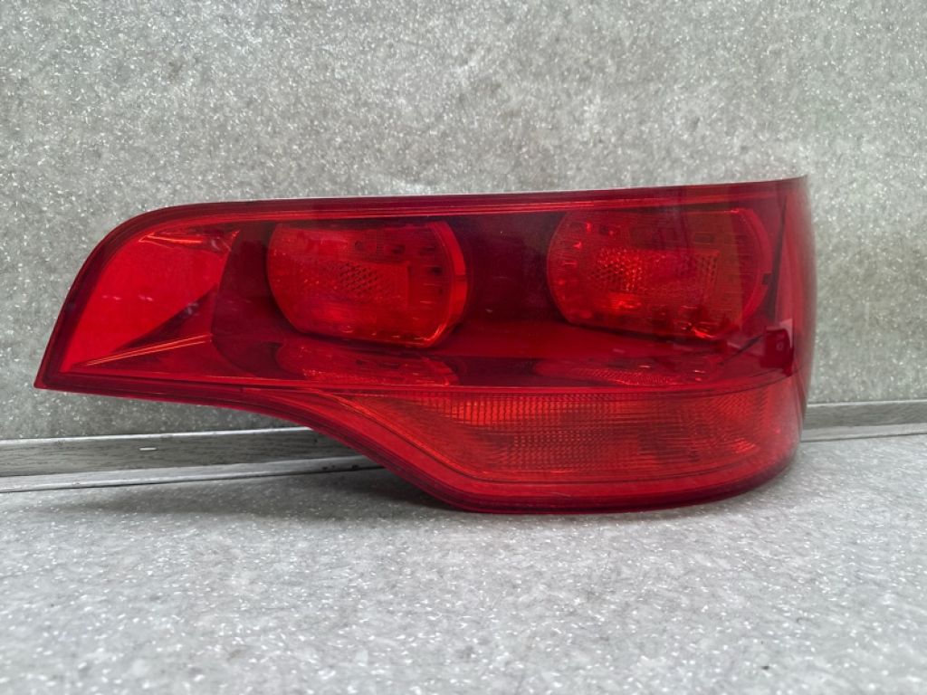 4L0945094A | Ліхтар зовнішній прав. AUDI Q7 05-15 - Фото 2