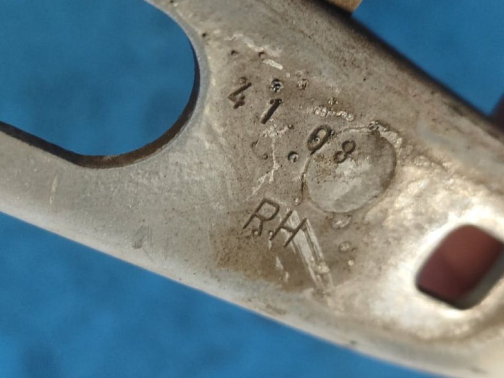 8R0 823 302 A | Петля капоту прав. AUDI Q5 08-16 - Фото 5