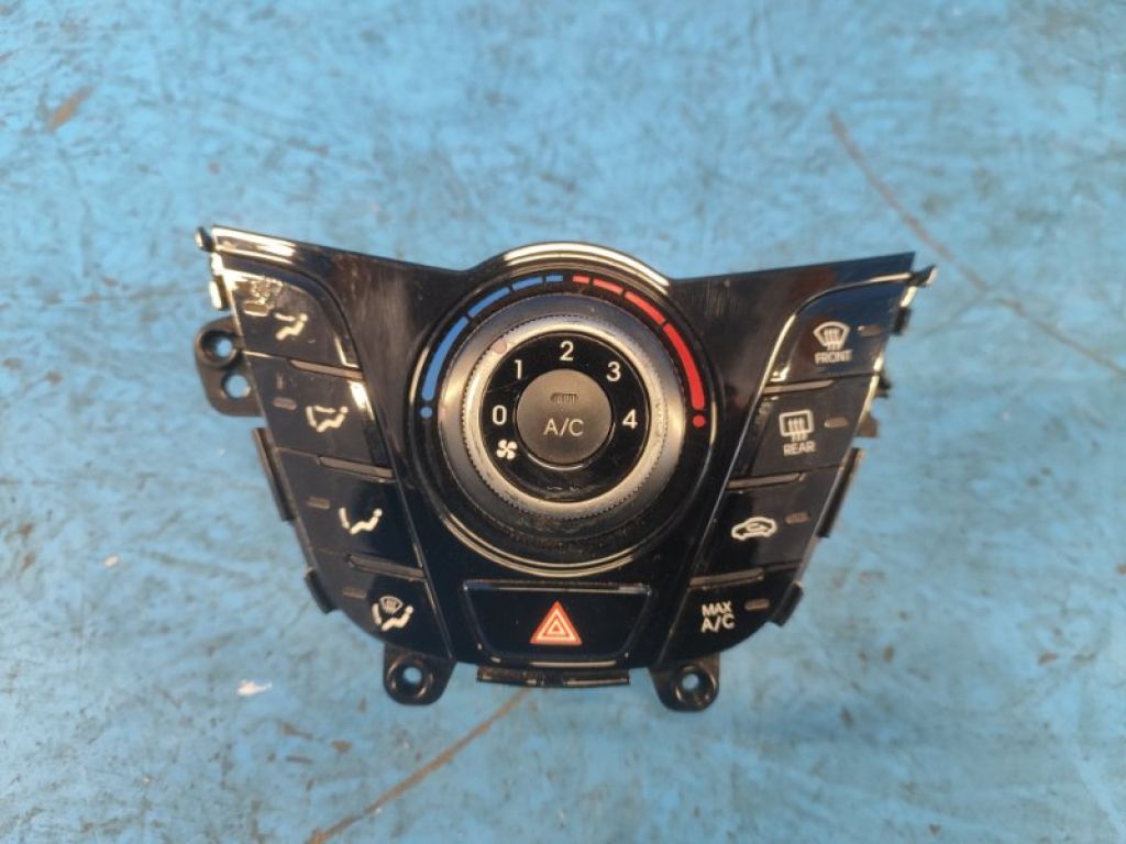 97250-2V010 | Блок керування піччю HYUNDAI VELOSTER 11-18
