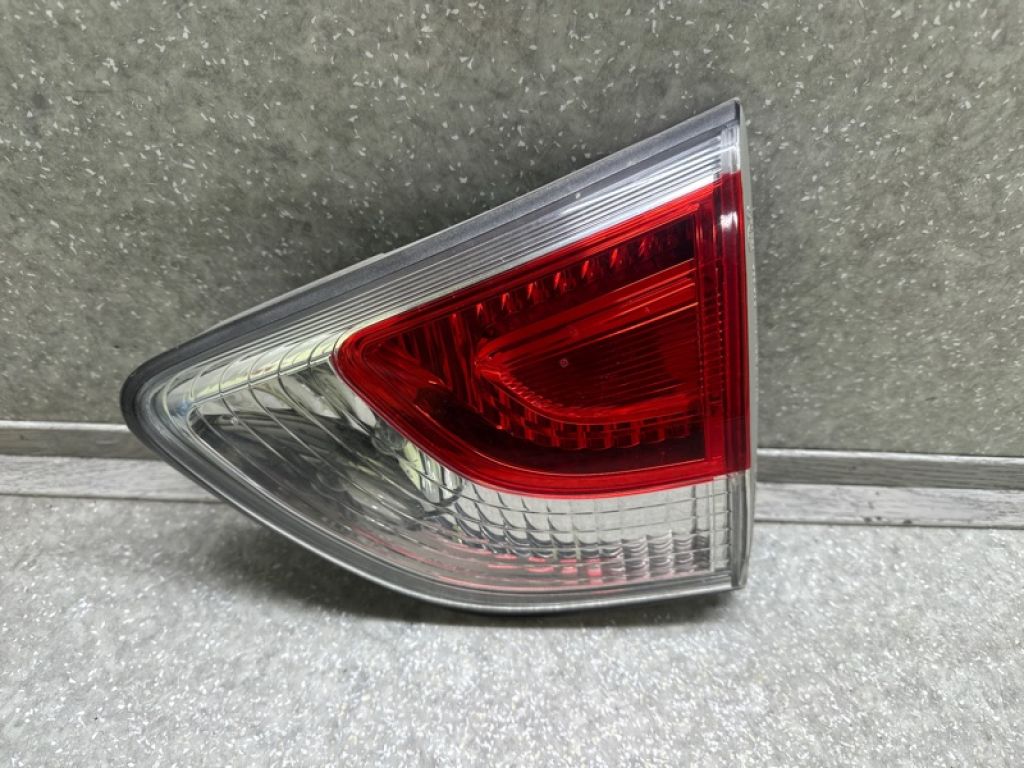 26550-3KA2A | Ліхтар внутрішній прав. NISSAN PATHFINDER R52 12-21 - Фото 2