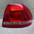 561945096H | Ліхтар зовнішній прав. VOLKSWAGEN PASSAT B7 11-15