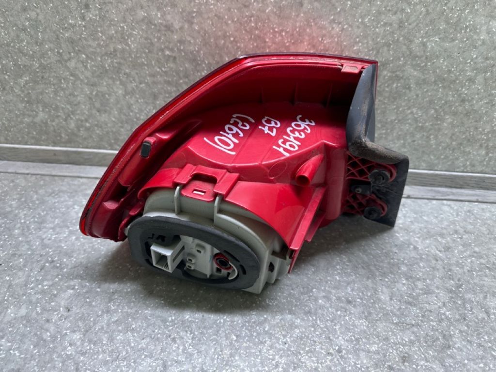 561945096H | Ліхтар зовнішній прав. VOLKSWAGEN PASSAT B7 11-15 - Фото 5