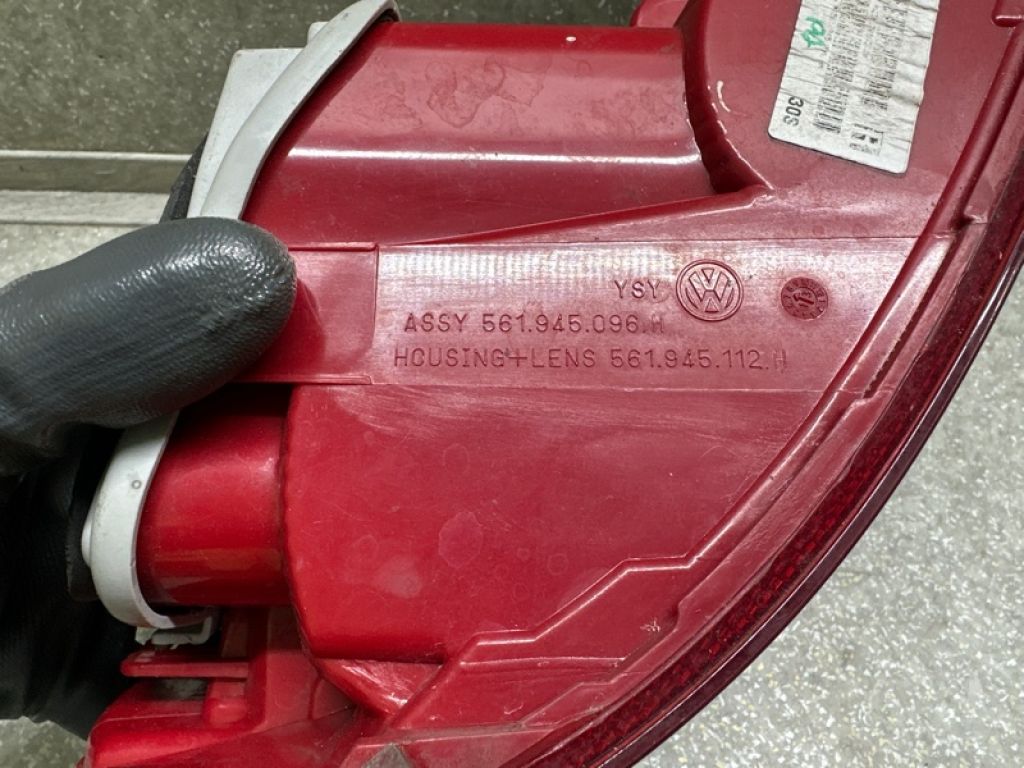 561945096H | Ліхтар зовнішній прав. VOLKSWAGEN PASSAT B7 11-15 - Фото 7