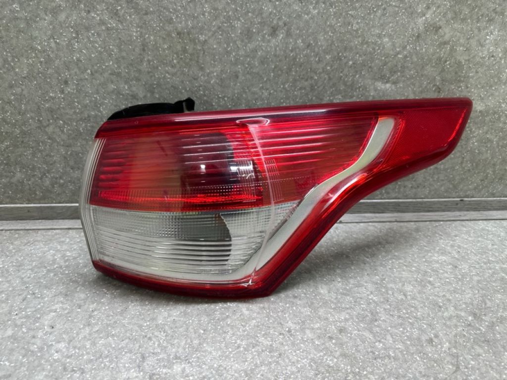 CJ5Z-13404-B | Ліхтар зовнішній прав. FORD ESCAPE 12-19