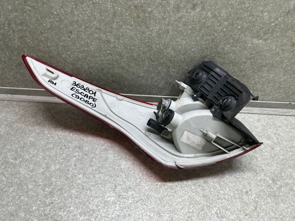 CJ5Z-13404-B | Ліхтар зовнішній прав. FORD ESCAPE 12-19 - Фото 6