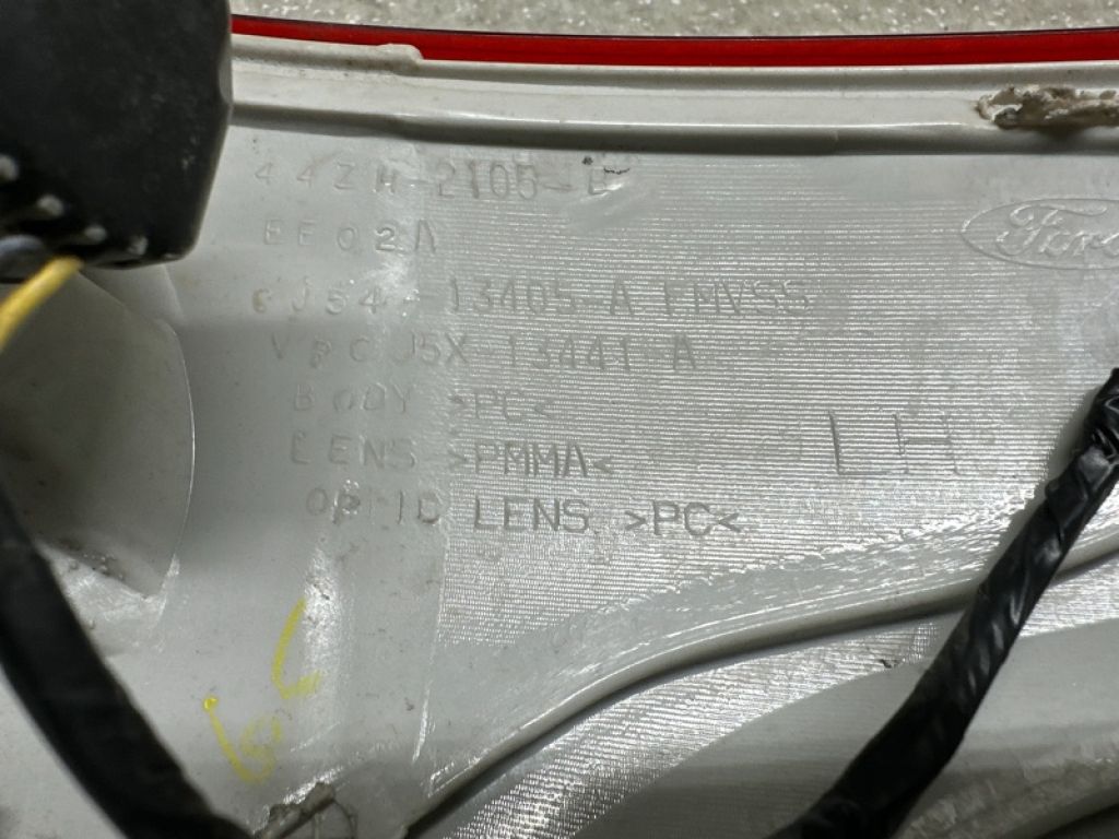 CJ5Z-13405-B | Ліхтар зовнішній лів. FORD ESCAPE 12-19 - Фото 10