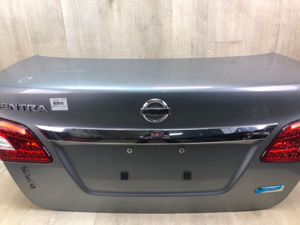 H43003SGMA | Кришка багажника NISSAN SENTRA B17 12-21 - Фото 6