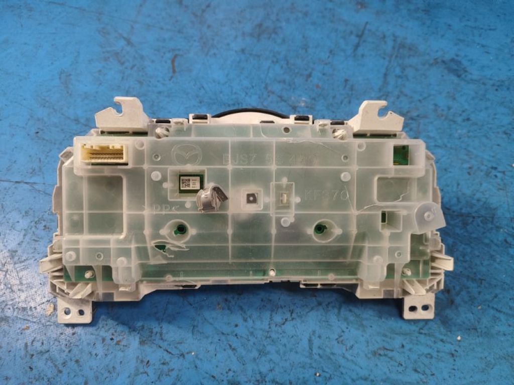 BJS755430 | Панель приладів MAZDA 3 BM 13-19 - Фото 2