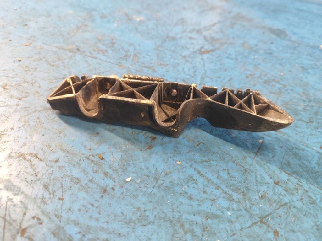 86514-1R000 | Кронштейн переднього бампера прав. HYUNDAI ACCENT RB 10- - Фото 4