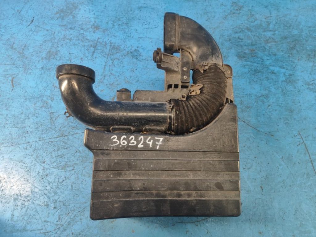 28190-2V100 | Резонатор повітряного фільтра HYUNDAI VELOSTER 11-18