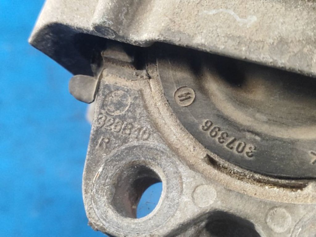 AV6Z-6038-A | Подушка двигуна прав. FORD FOCUS 10-18 - Фото 5