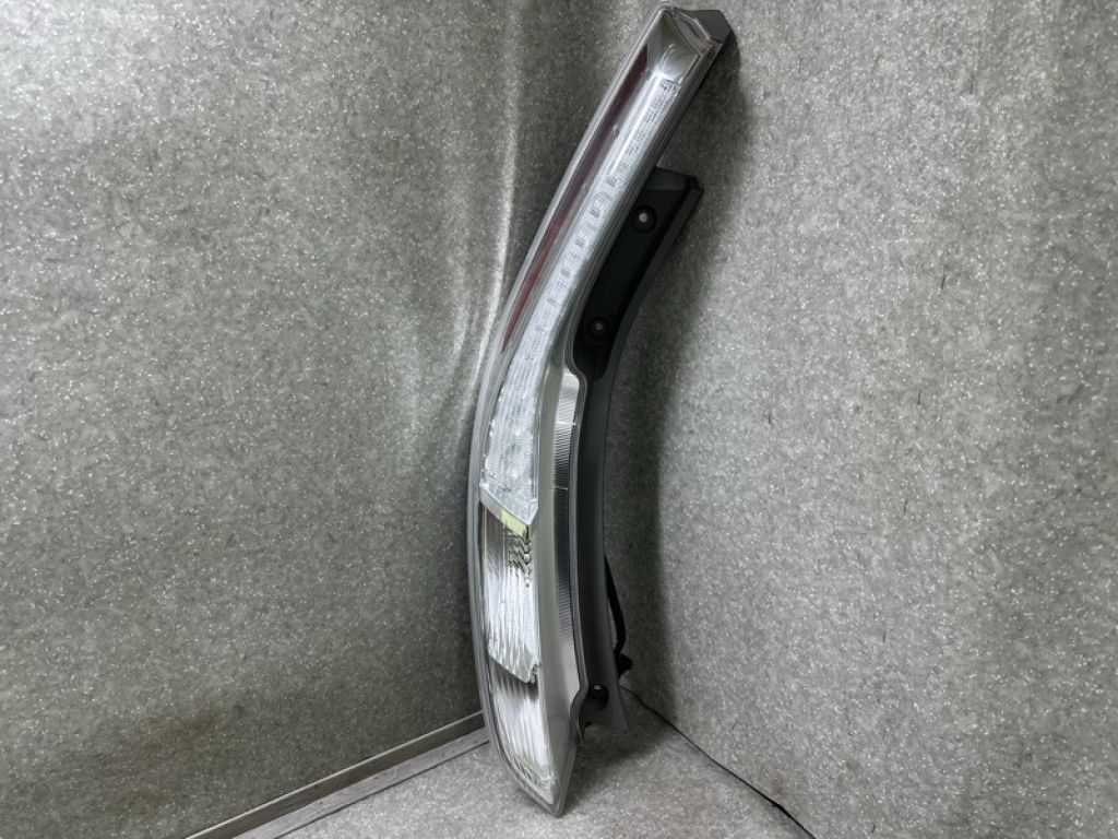 265559RB0A | Ліхтар зовнішній лів. NISSAN LEAF 10-17