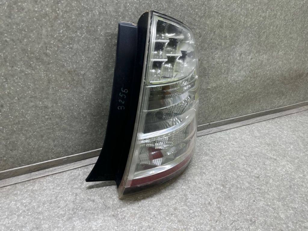 81551-47100 | Ліхтар зовнішній прав. TOYOTA PRIUS - 20 03-11 - Фото 3