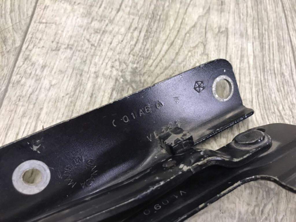 55399001AE | Петля капоту лів. JEEP PATRIOT 10-17 - Фото 6