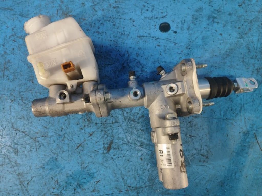 58500-4R101 | Головний гальмівний циліндр HYUNDAI SONATA YF 10-14 - Фото 3