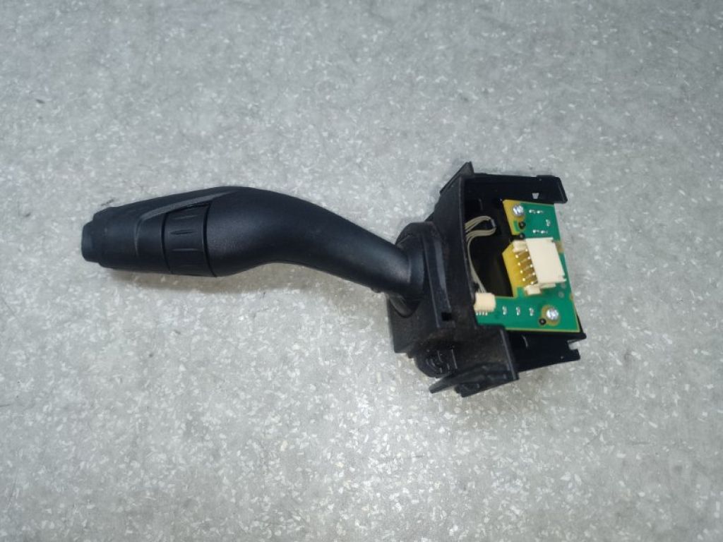 F1FZ-17A553-B | Подрулевой переключатель прав. FORD ESCAPE 12-19 - Фото 2