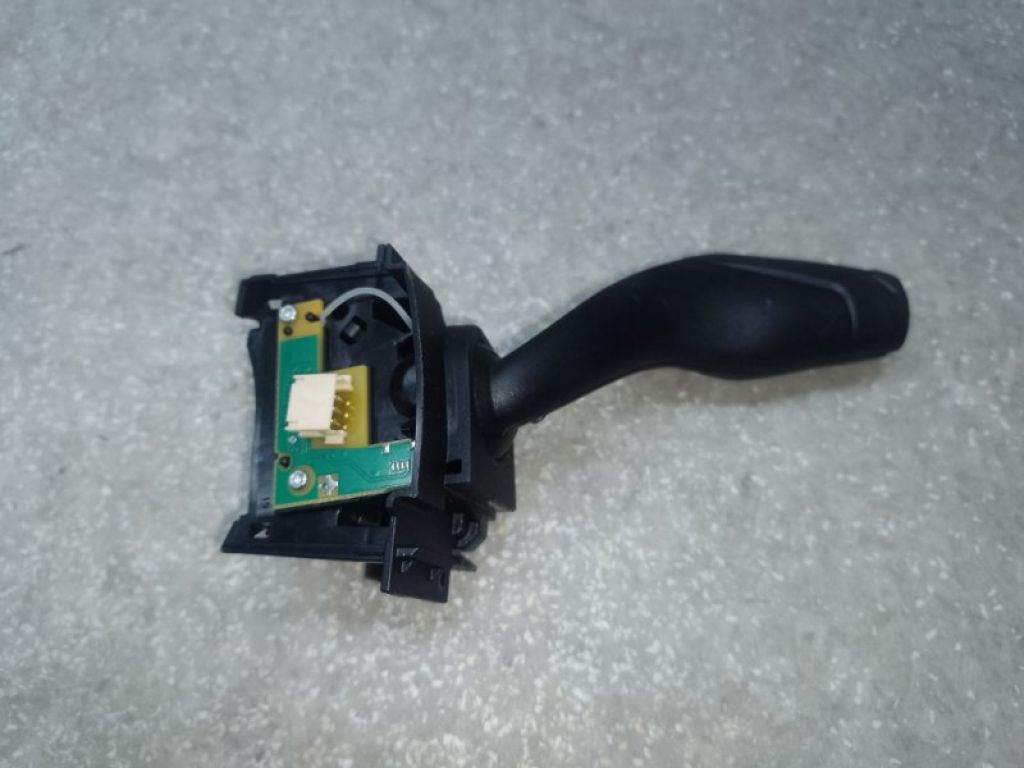 F1FZ-13341-A | Подрулевой переключатель лев. FORD ESCAPE 12-19 - Фото 2