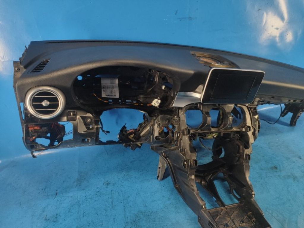 A20568008879J38 | торпедо MERCEDES C-CLASS W205 16-21 - Фото 2