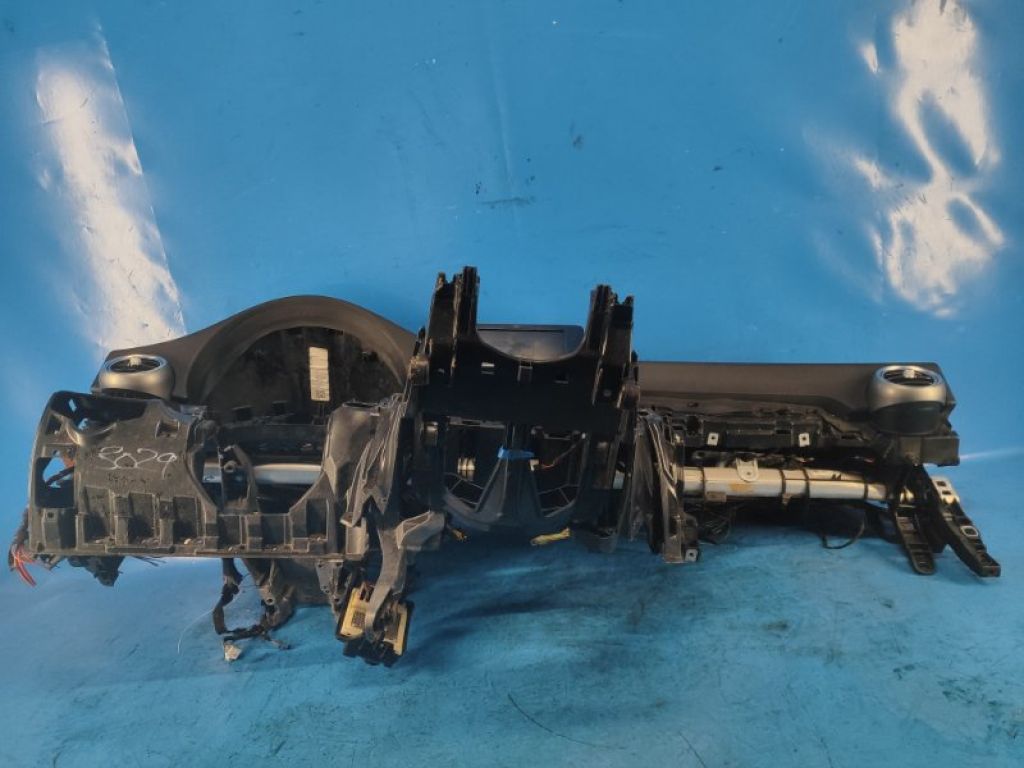 A20568008879J38 | торпедо MERCEDES C-CLASS W205 16-21 - Фото 12