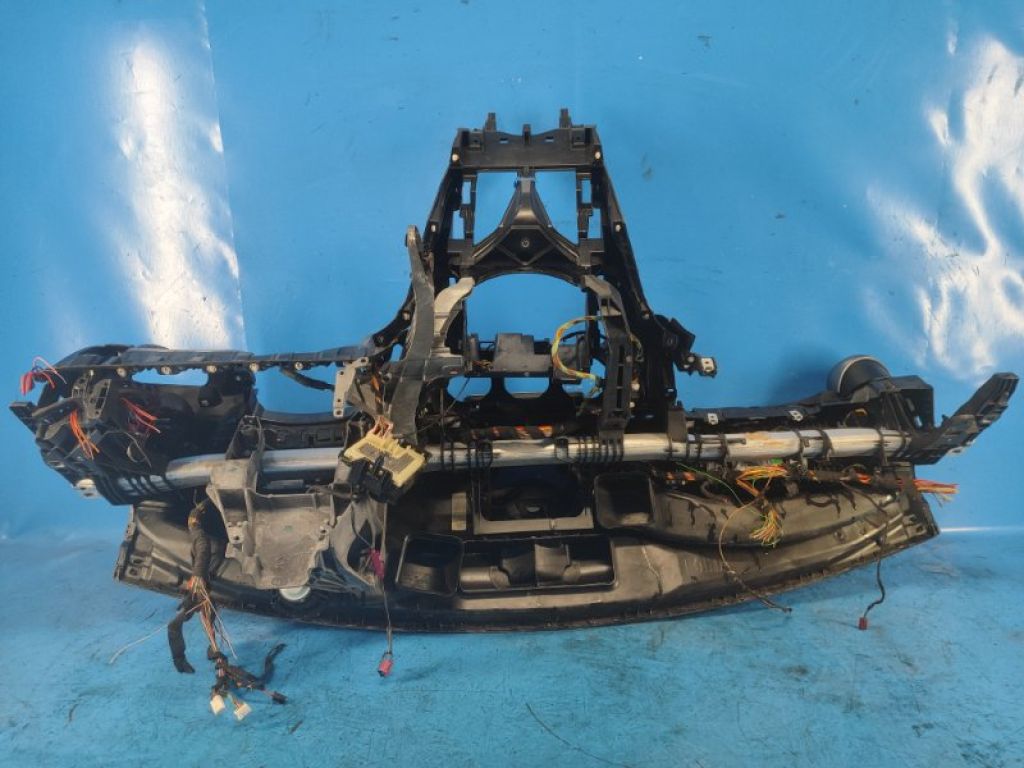 A20568008879J38 | торпедо MERCEDES C-CLASS W205 16-21 - Фото 17