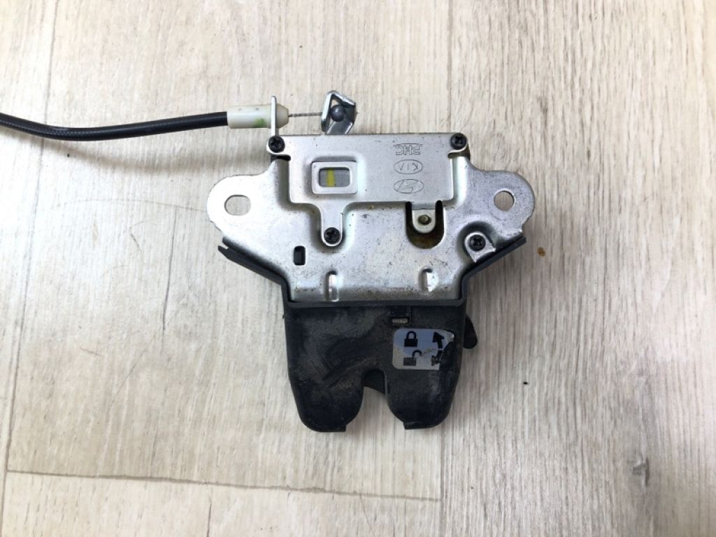 812303Q000 | Замок кришки багажника HYUNDAI SONATA YF 10-14 - Фото 4