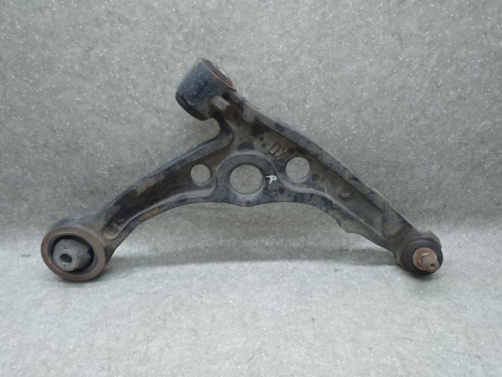 68245040AC | Рычаг передней подвески нижний прав. FIAT 500 (312/FF) 07-19