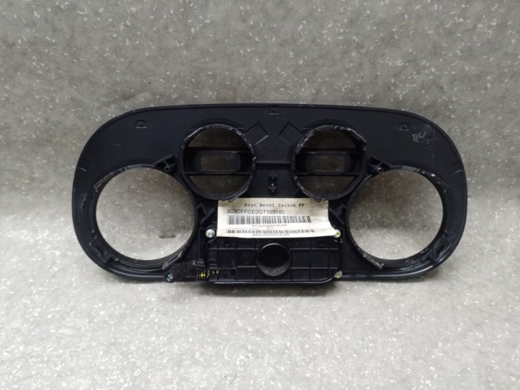 1TC88JXWAB | Кнопка обогрева сидений FIAT 500 (312/FF) 07-19 - Фото 2