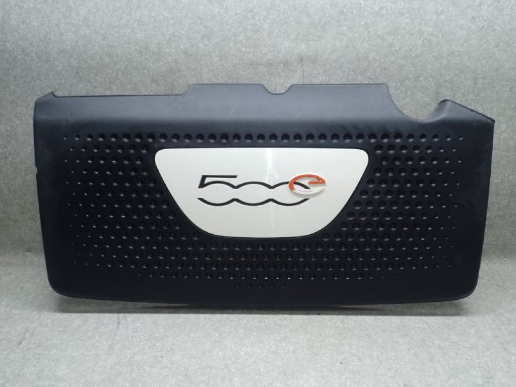 5062096AD | Накладка двигателя декоративная FIAT 500 (312/FF) 07-19