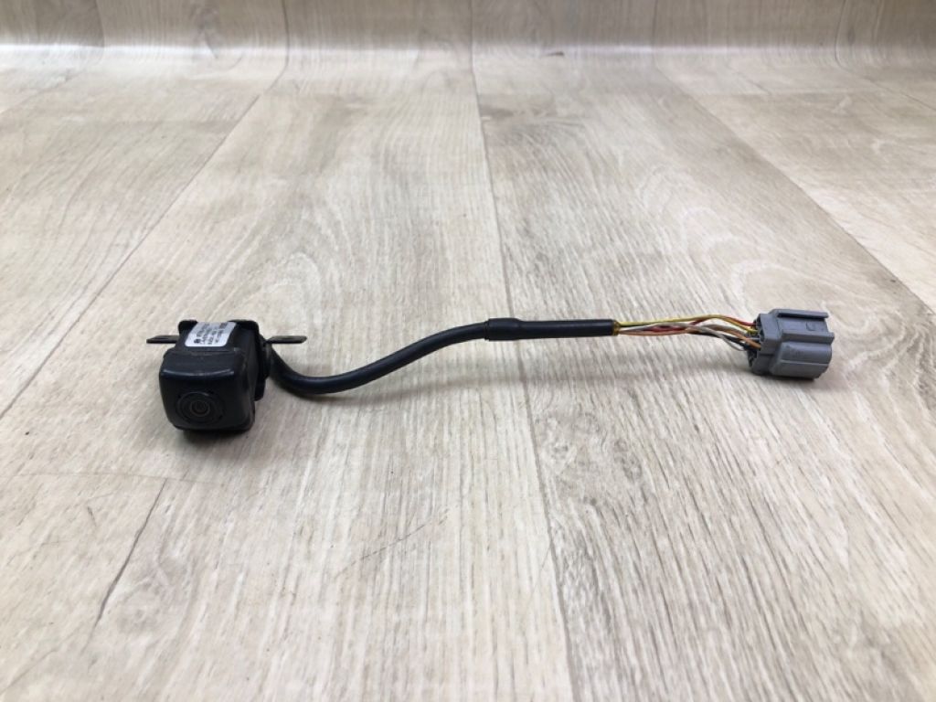 95760-3S720 | Камера заднего вида HYUNDAI SONATA YF 10-14