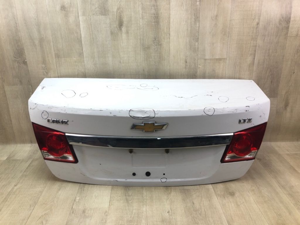 95213160 | Кришка багажника CHEVROLET CRUZE 08-15 - Фото 2