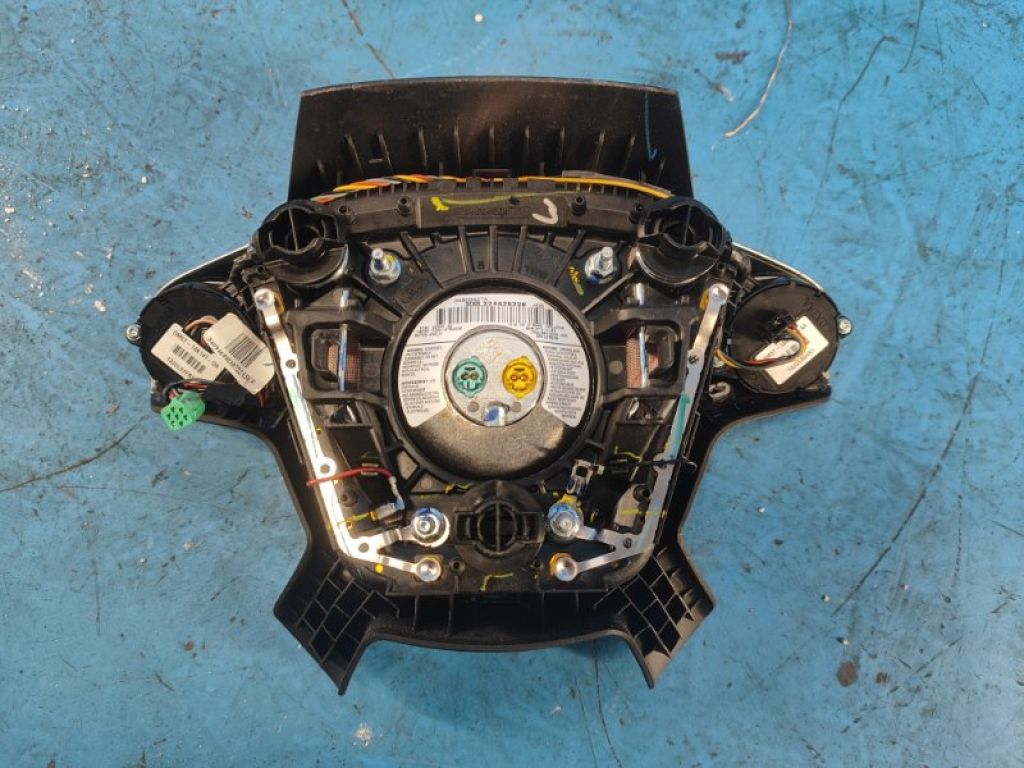 EM5Z-58043B13-BA | Подушка безопасности в руль FORD FOCUS 10-18 - Фото 4