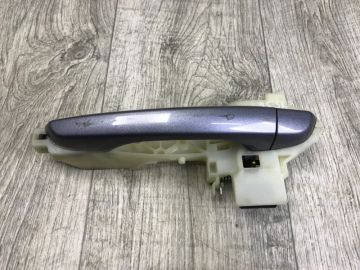 Ручка двері зовнішня задн. лів. HYUNDAI ELANTRA AD 16-