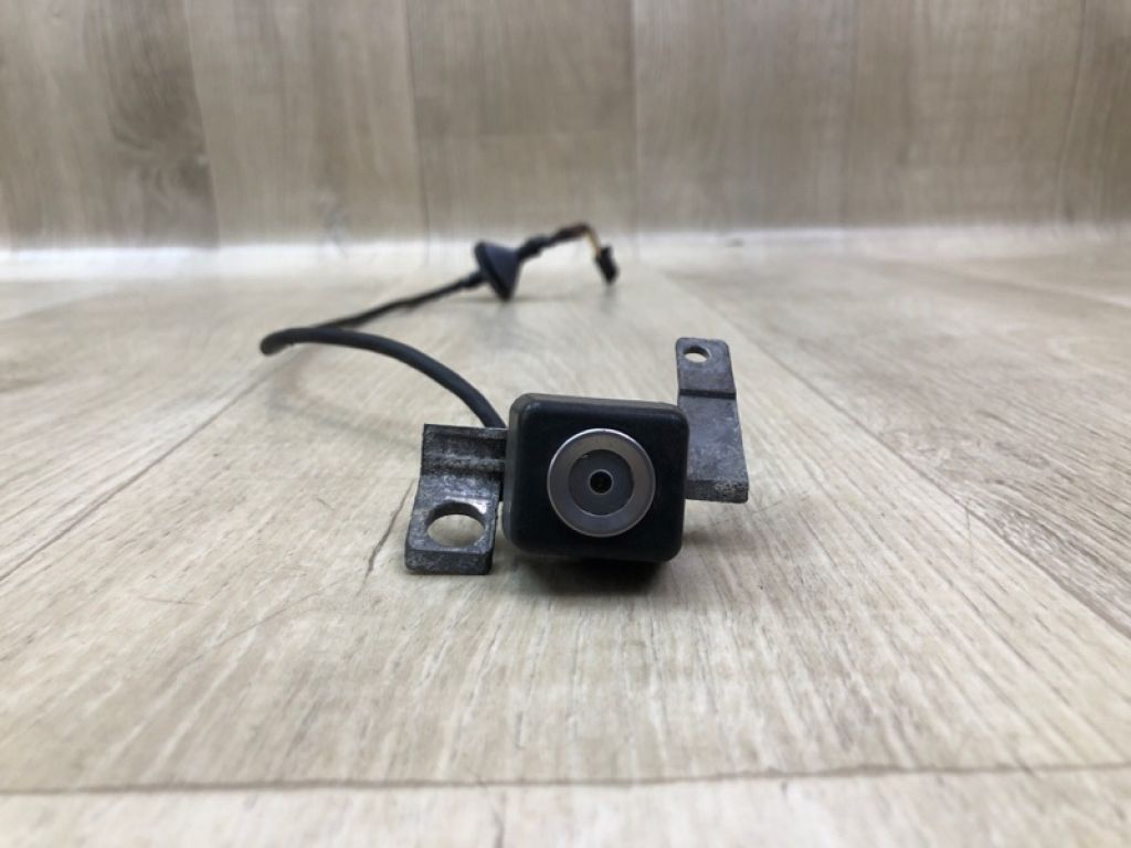 95760-3M060 | Камера заднього виду HYUNDAI GENESIS SEDAN 08-13 - Фото 4