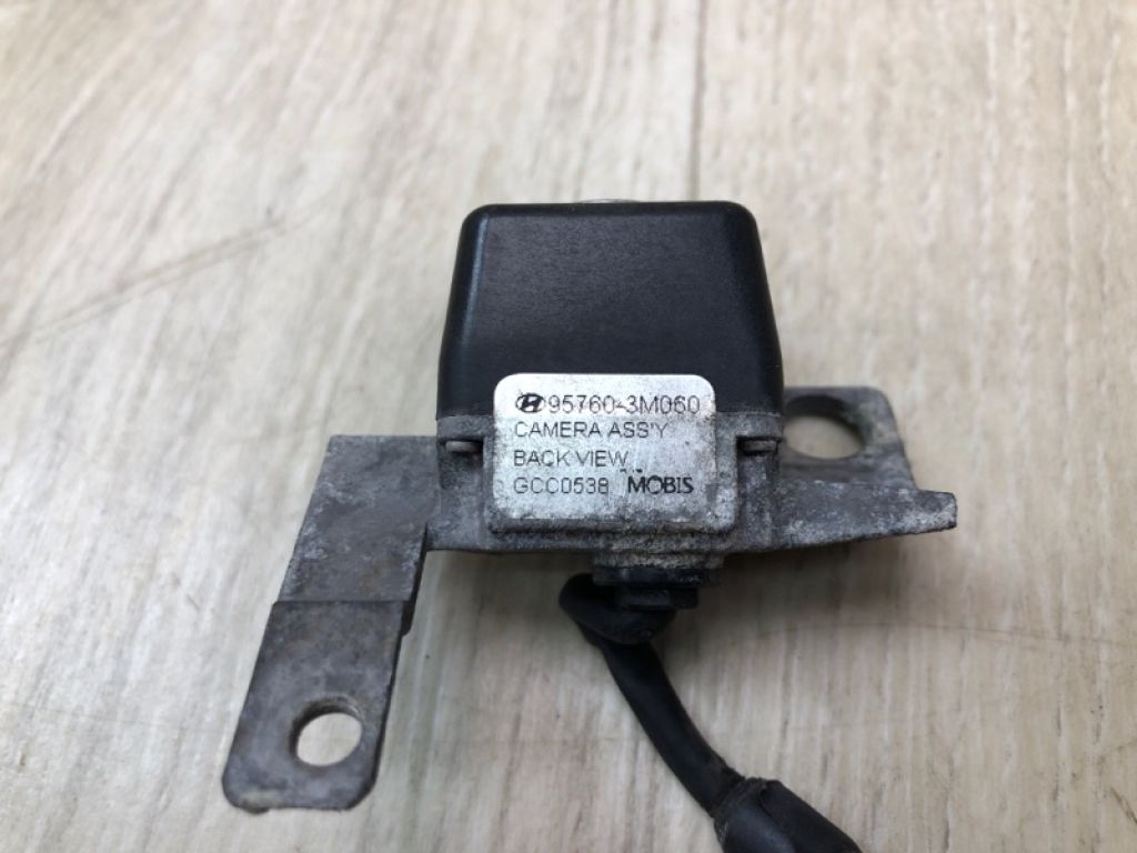 95760-3M060 | Камера заднього виду HYUNDAI GENESIS SEDAN 08-13 - Фото 8