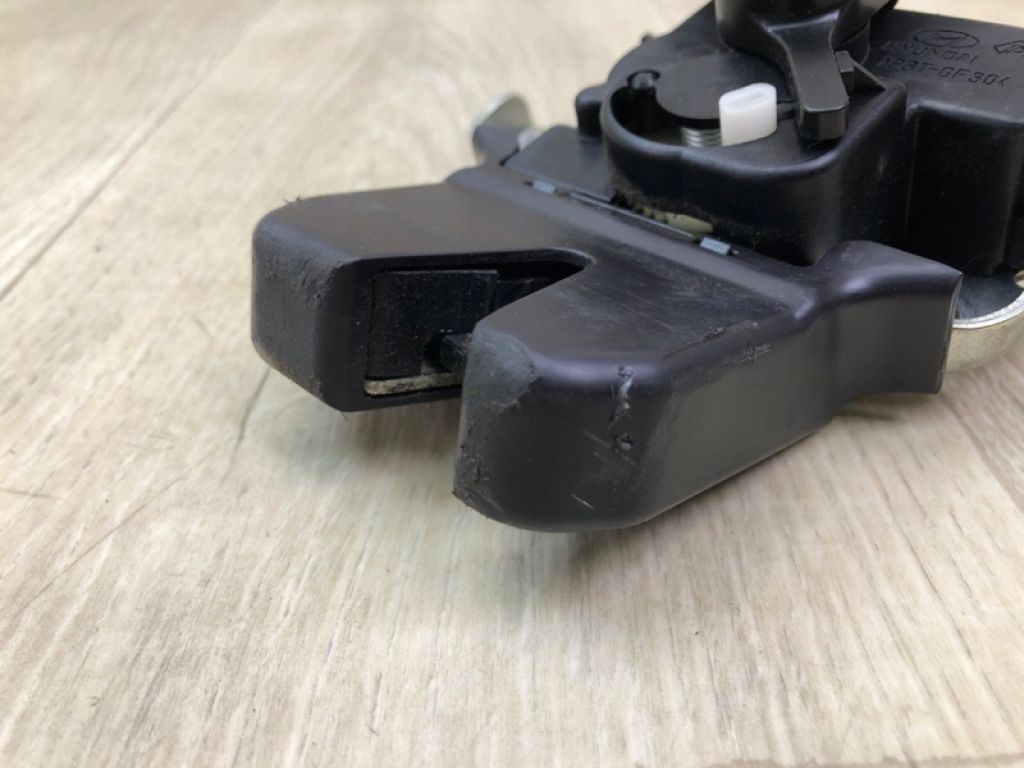 812303M020 | Замок кришки багажника HYUNDAI GENESIS SEDAN 08-13 - Фото 7