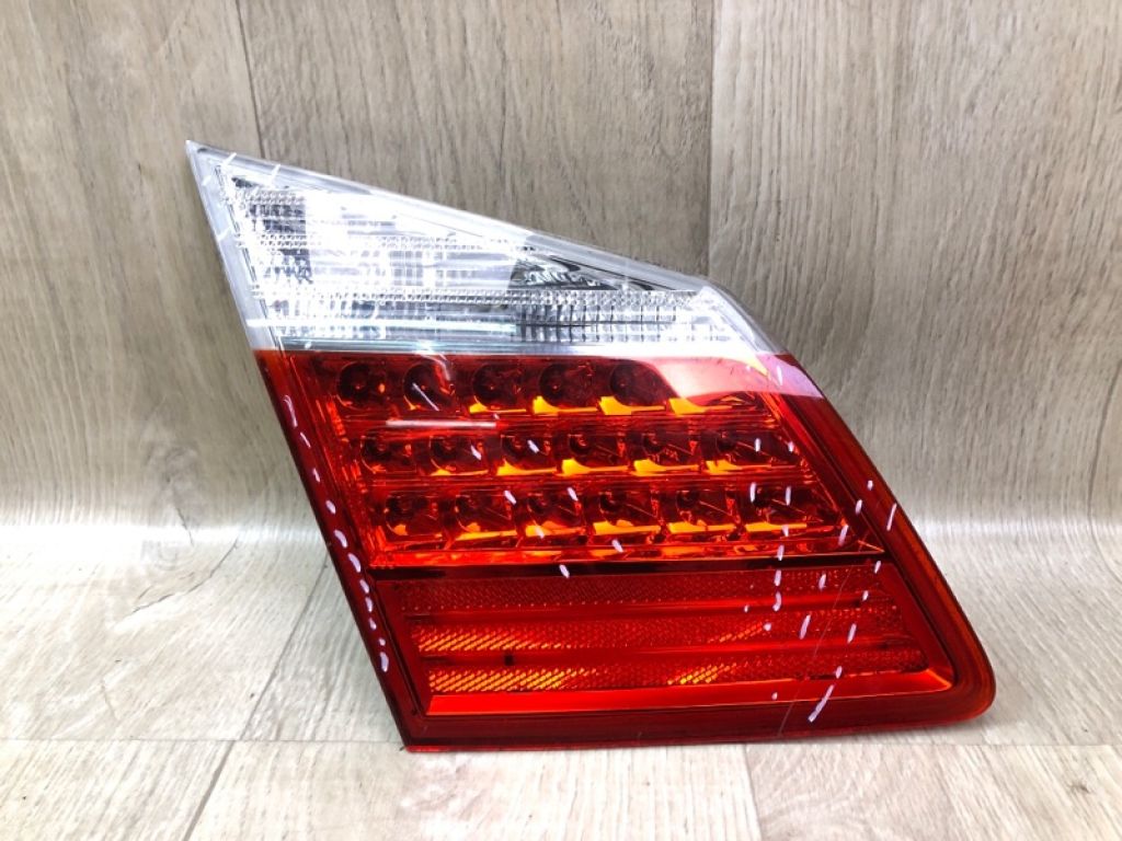 924033M050 | Ліхтар внутрішній лів. HYUNDAI GENESIS SEDAN 08-13