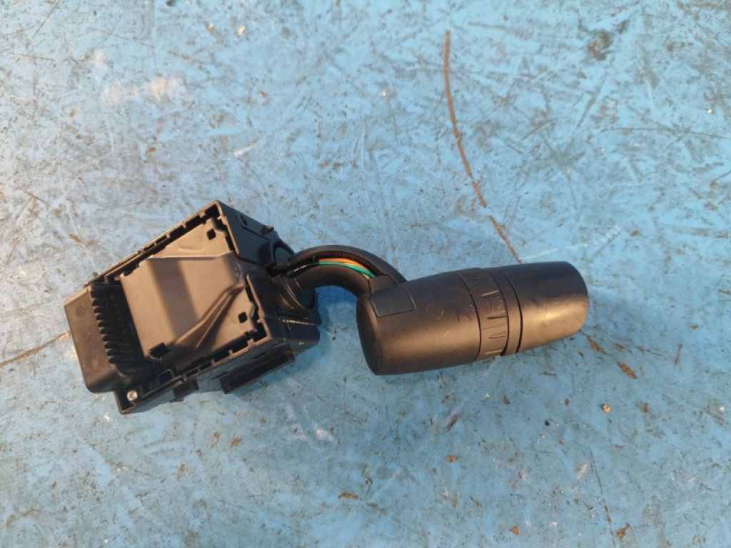 DA8F66128 | Підрульовий перемикач прав. MAZDA CX-9 16- - Фото 2