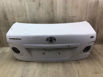 Кришка багажника TOYOTA COROLLA 150 06-13